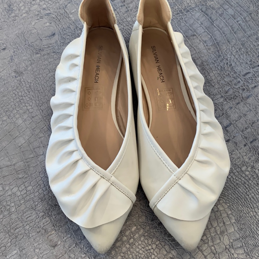 Gorgeous used good condition ballerina flats 😍😍